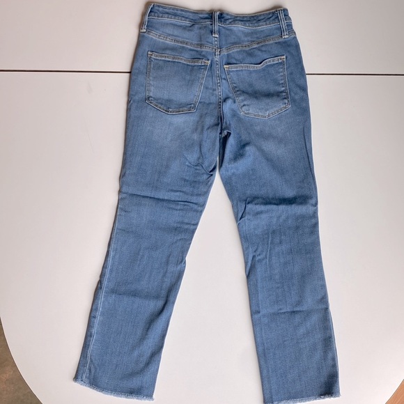 Universal Thread goods co. High rise slim straight 👖 - Picture 4 of 9